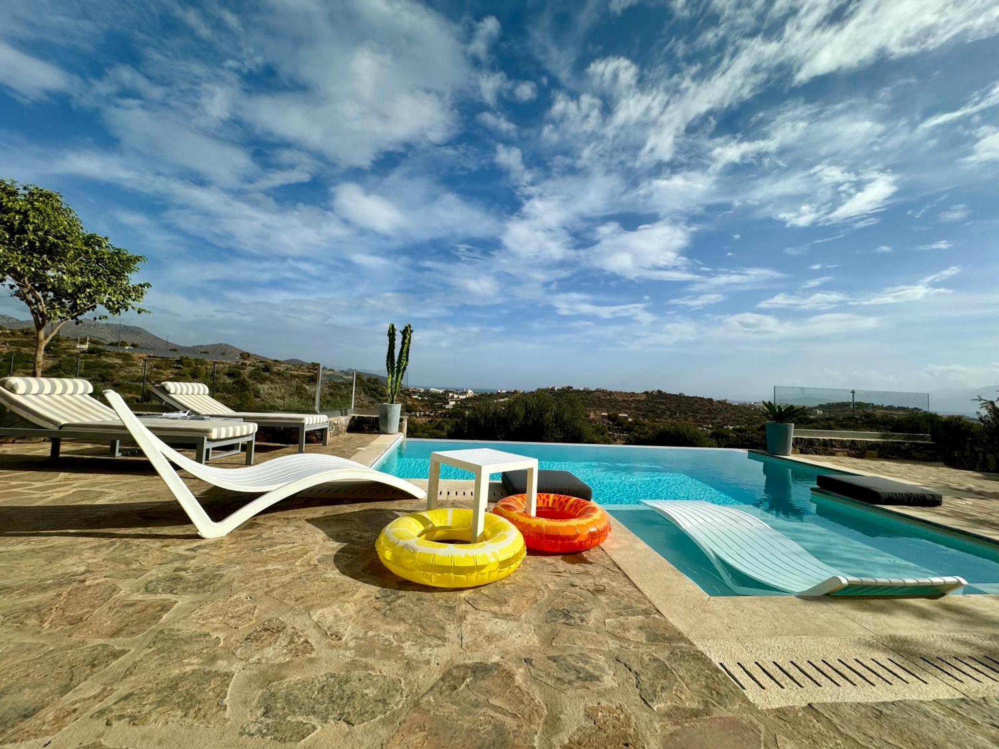 Crete Garden Guesthouse Agios Nikolaos  Exterior photo
